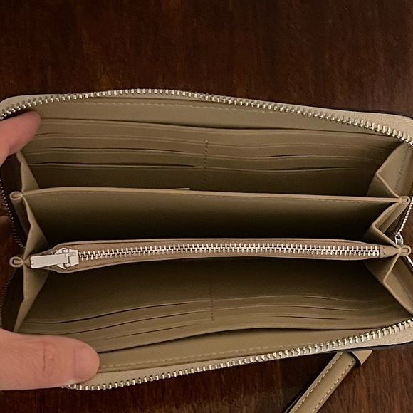 Coach Lemon Pattern Wristlet NWOT - Picture 4 of 5